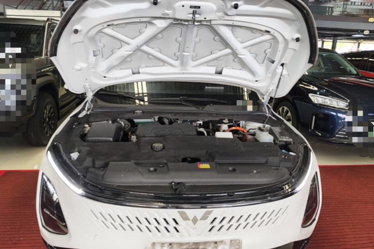 Used Wuling Xingguang 2024 Co-creation Edition 150 Standard Model Engine Bay