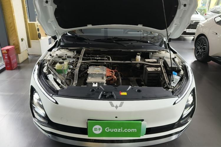 Used Wuling Xingguang 2024 Co-Creation Edition 510 Advanced Model Engine Bay