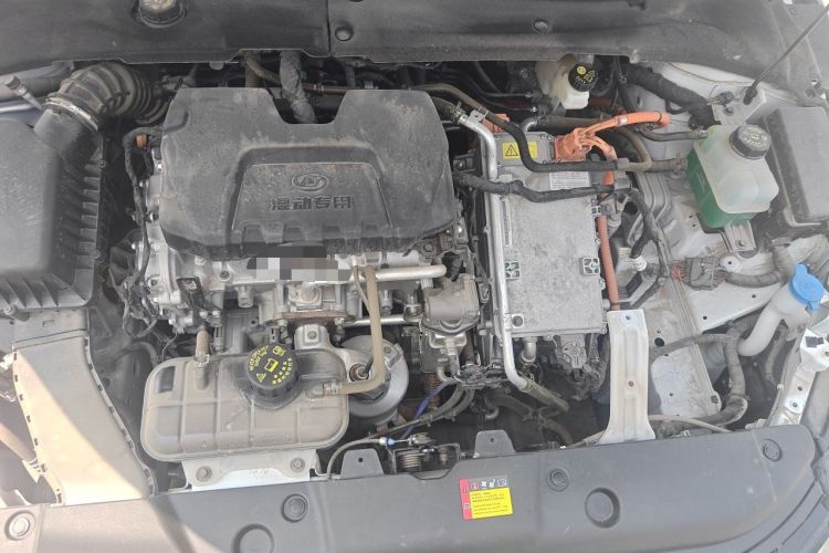 Used Wuling Xingguang 2024 Co-Creation Edition 150 Flagship Model Engine Bay