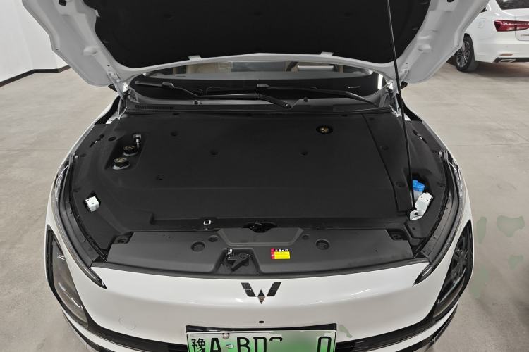 Used Wuling Xingguang 2024 Co-Creation Edition 510 Advanced Model Engine Bay
