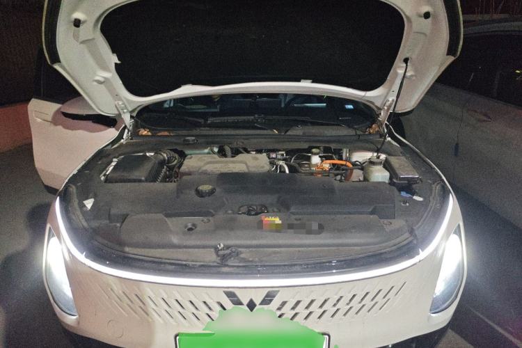 Used Wuling Xingguang 2024 Co-Creation Edition 150 Flagship Model Engine Bay