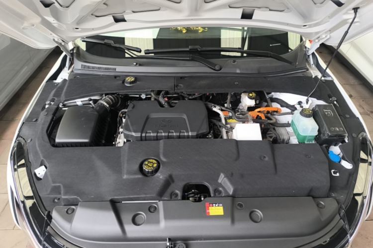 Used Wuling Xingguang 2024 Co-creation Edition 150 Standard Model Engine Bay