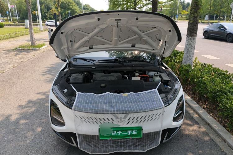 Used Wuling Xingguang 2024 Co-creation Edition 150 Standard Model Engine Bay