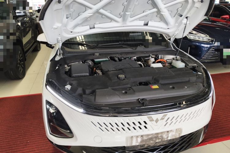 Used Wuling Xingguang 2024 Co-creation Edition 150 Standard Model Engine Bay Right