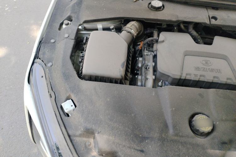 Used Wuling Xingguang 2024 Co-creation Edition 150 Standard Model Engine Bay Right