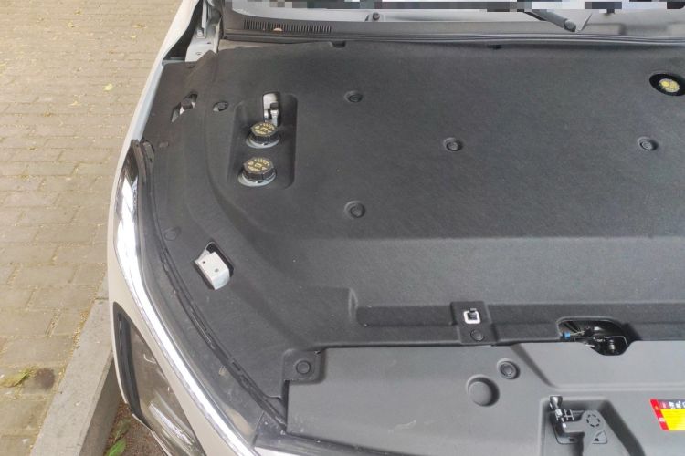 Used Wuling Xingguang 2024 Co-Creation Edition 510 Advanced Model Engine Bay Right