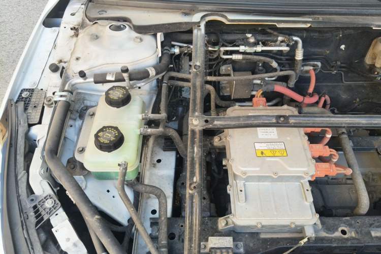 Used Wuling Xingguang 2024 Co-Creation Edition 510 Advanced Model Engine Bay Right