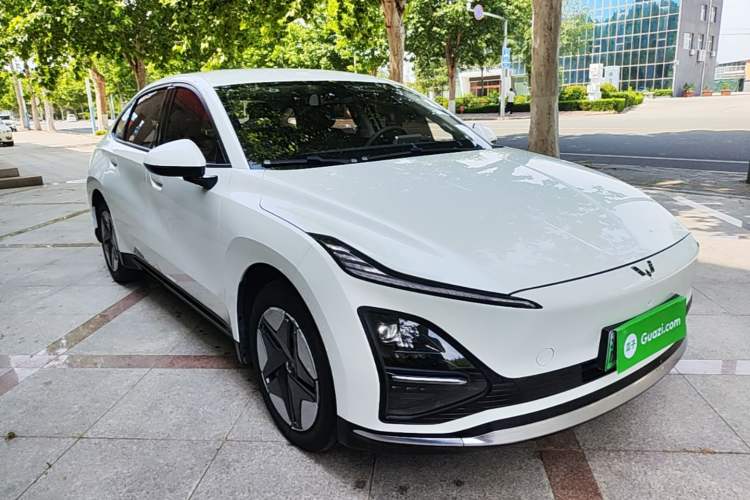 Used Wuling Xingguang 2024 Co-Creation Edition 410 Standard Model Exterior 1