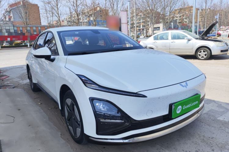 Used Wuling Xingguang 2024 Co-Creation Edition 410 Standard Model Exterior 1