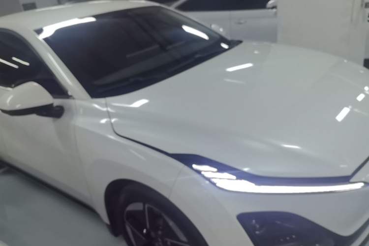 Used Wuling Xingguang 2024 Co-Creation Edition 510 Advanced Model Front Right 45 Deg