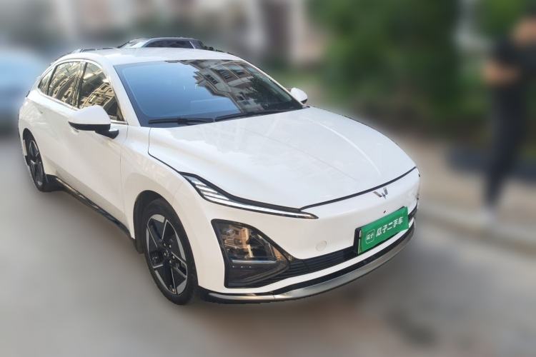 Used Wuling Xingguang 2024 Co-Creation Edition 510 Advanced Model Front Right 45 Deg
