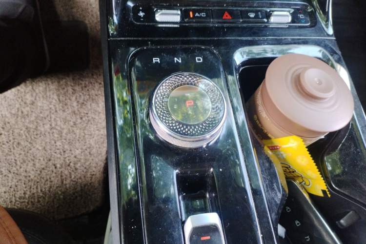 Used Wuling Xingguang 2024 Co-creation Edition 150 Standard Model Gear Lever