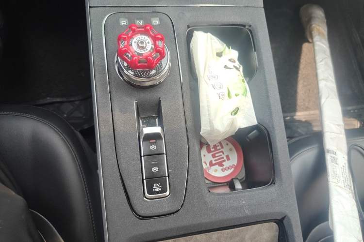 Used Wuling Xingguang 2024 Co-Creation Edition 150 Flagship Model Gear Lever