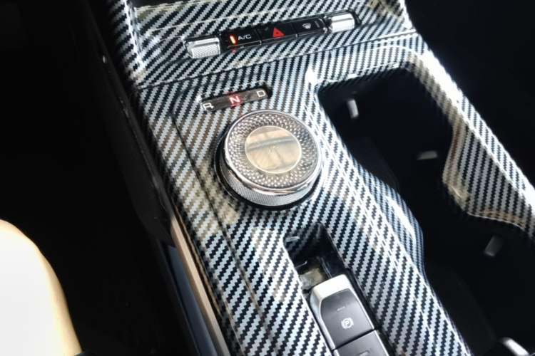 Used Wuling Xingguang 2024 Co-Creation Edition 150 Flagship Model Gear Lever