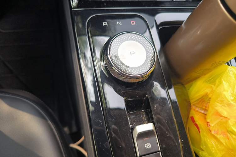 Used Wuling Xingguang 2024 Co-Creation Edition 70 Standard Model Gear Lever