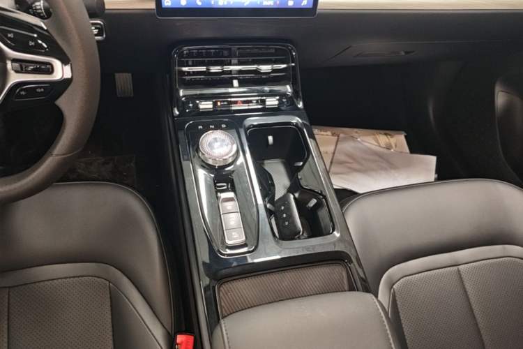 Used Wuling Xingguang 2024 Co-creation Edition 150 Standard Model Gear Lever