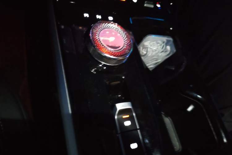 Used Wuling Xingguang 2024 Co-Creation Edition 150 Flagship Model Gear Lever