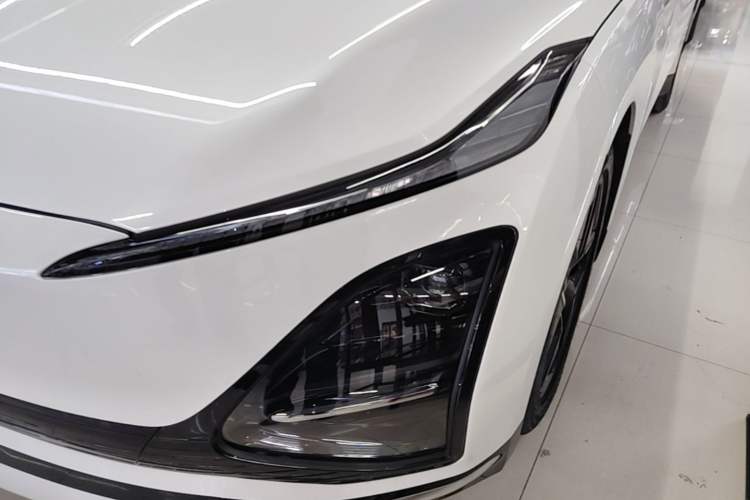 Used Wuling Xingguang 2024 Co-Creation Edition 510 Advanced Model Left Front Headlight