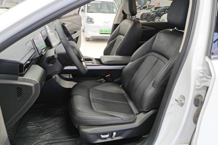 Used Wuling Xingguang 2024 Co-Creation Edition 510 Advanced Model Left Front Seat