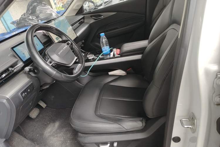 Used Wuling Xingguang 2024 Co-Creation Edition 150 Advanced Model Left Front Seat
