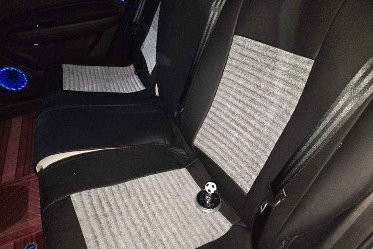 Used Wuling Xingguang 2024 Co-Creation Edition 150 Flagship Model Left Rear Seat