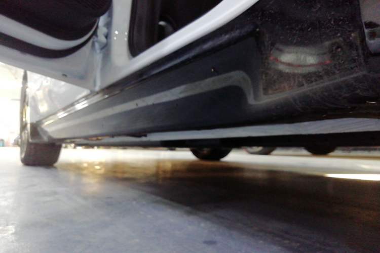 Used Wuling Xingguang 2024 Co-Creation Edition 510 Advanced Model Left Side Sill