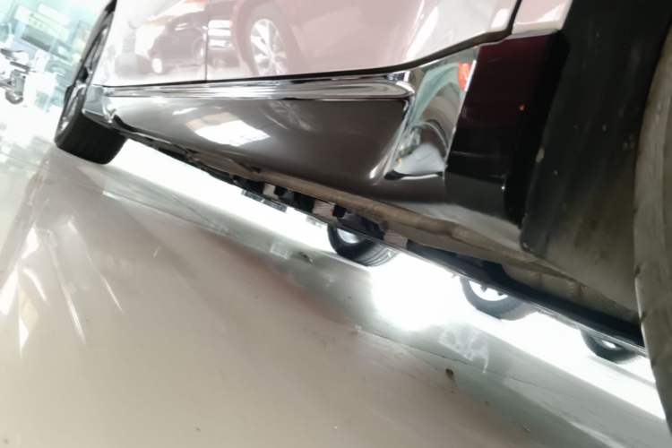 Used Wuling Xingguang 2024 Co-Creation Edition 150 Flagship Model Left Side Sill