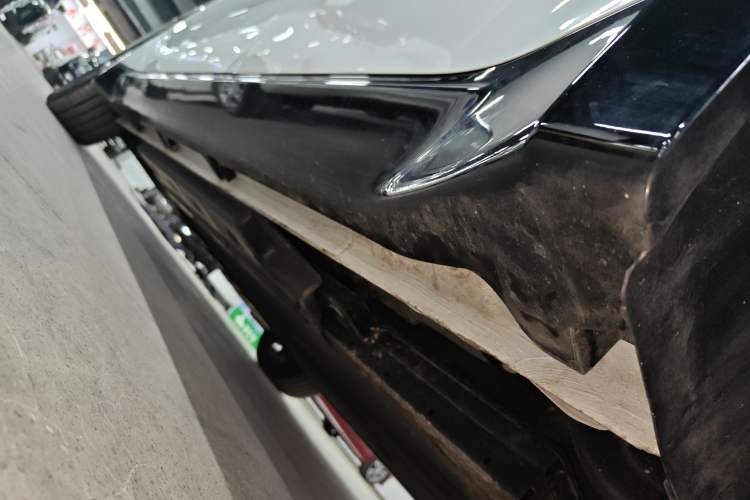 Used Wuling Xingguang 2024 Co-Creation Edition 510 Advanced Model Left Side Sill