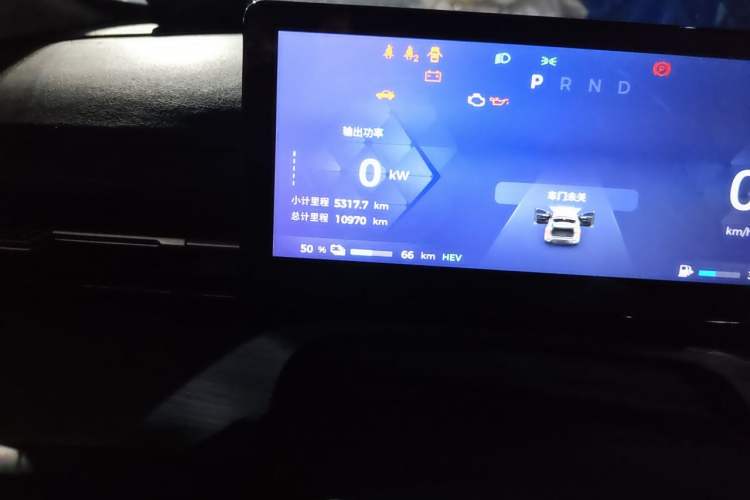 Used Wuling Xingguang 2024 Co-Creation Edition 150 Flagship Model Odometer Close Up