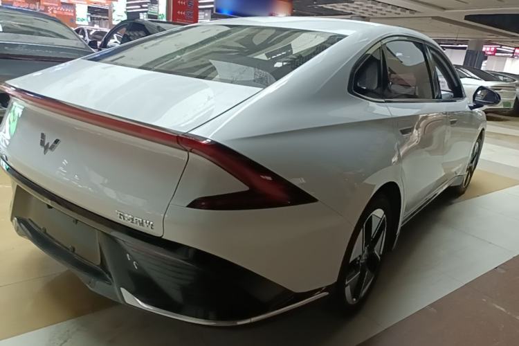 Used Wuling Xingguang 2024 Co-Creation Edition 510 Advanced Model Rear Right 45 Deg