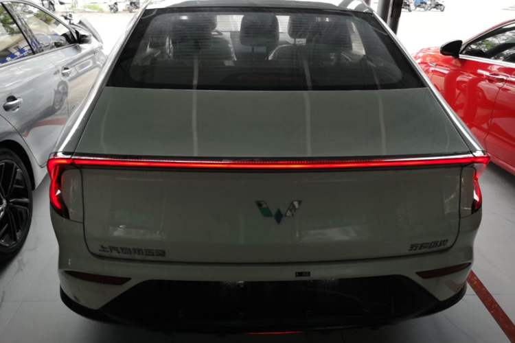 Used Wuling Xingguang 2024 Co-Creation Edition 150 Advanced Model Rear