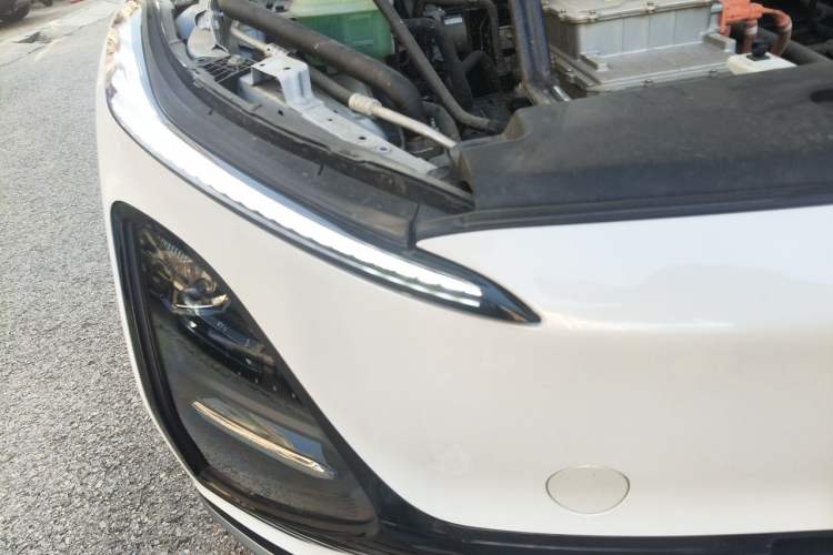 Used Wuling Xingguang 2024 Co-Creation Edition 510 Advanced Model Right Front Headlight