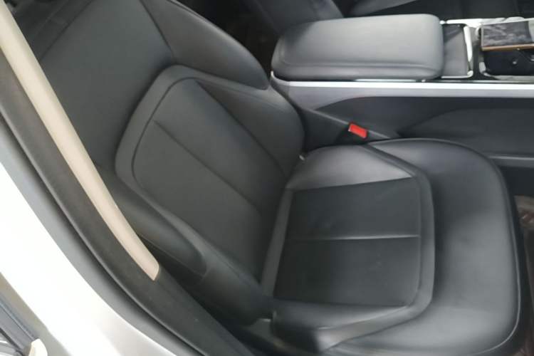 Used Wuling Xingguang 2024 Co-Creation Edition 510 Advanced Model Right Front Seat