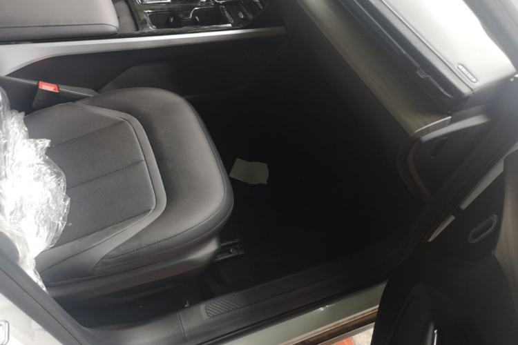 Used Wuling Xingguang 2024 Co-Creation Edition 150 Advanced Model Right Front Seat
