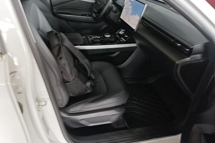 Used Wuling Xingguang 2024 Co-Creation Edition 510 Advanced Model Right Front Seat