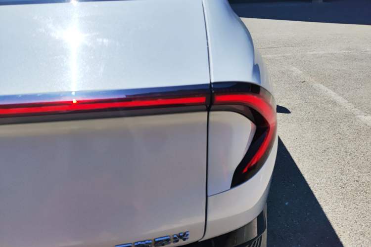 Used Wuling Xingguang 2024 Co-Creation Edition 410 Standard Model Right Rear Taillight