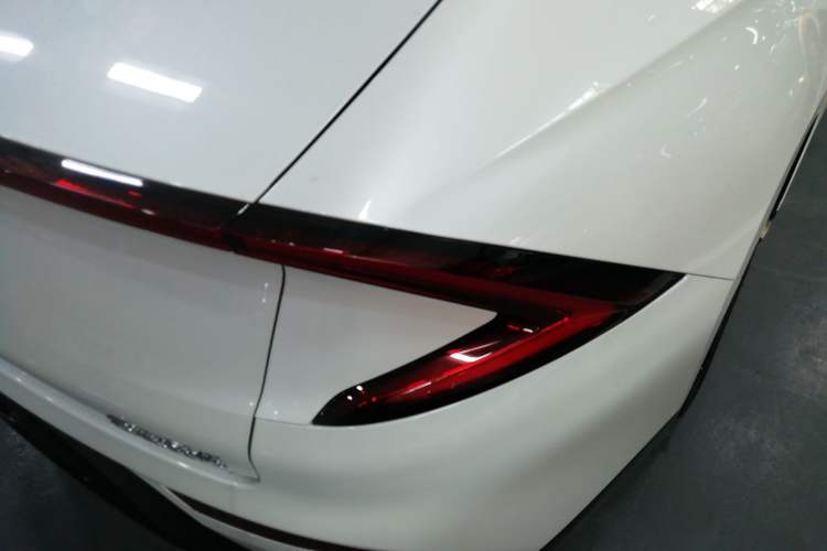 Used Wuling Xingguang 2024 Co-Creation Edition 510 Advanced Model Right Rear Taillight
