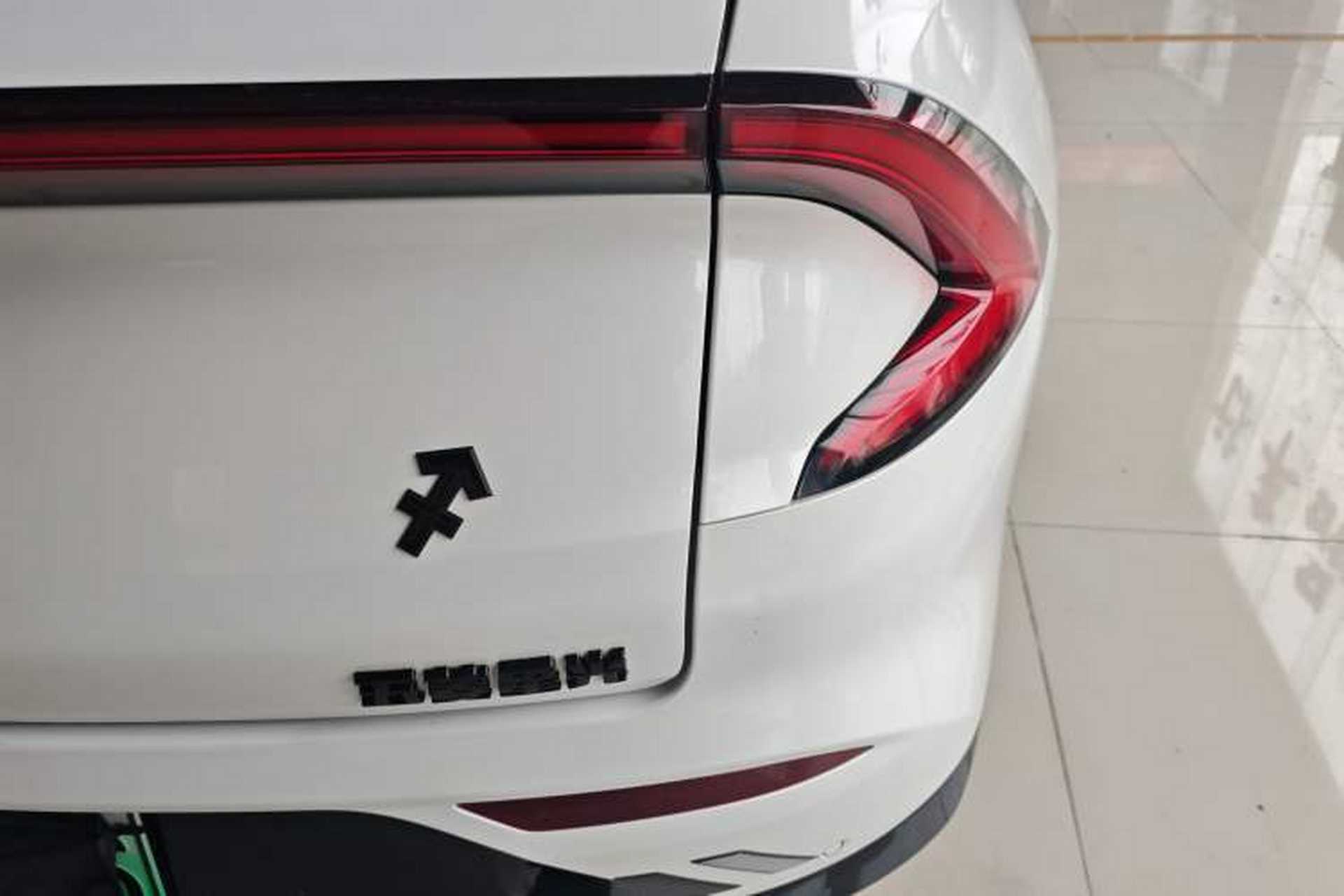 Used Wuling Xingguang 2024 Co-Creation Edition 150 Flagship Model Right Rear Taillight