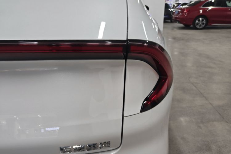 Used Wuling Xingguang 2024 Co-Creation Edition 510 Advanced Model Right Rear Taillight