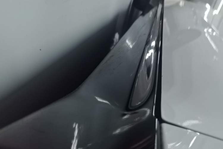 Used Wuling Xingguang 2024 Co-Creation Edition 510 Advanced Model Right Side Sill