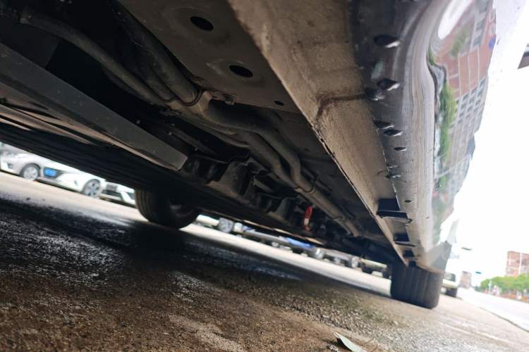 Used Wuling Xingguang 2024 Co-Creation Edition 70 Standard Model Right Side Sill