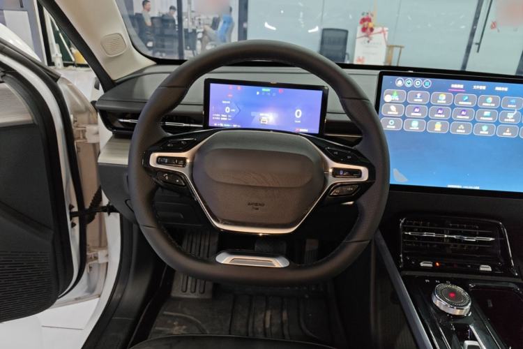 Used Wuling Xingguang 2024 Co-Creation Edition 510 Advanced Model Steering Wheel