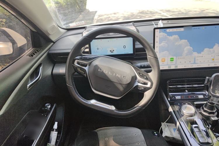 Used Wuling Xingguang 2024 Co-Creation Edition 510 Advanced Model Steering Wheel