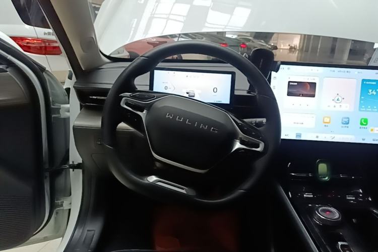 Used Wuling Xingguang 2024 Co-Creation Edition 510 Advanced Model Steering Wheel