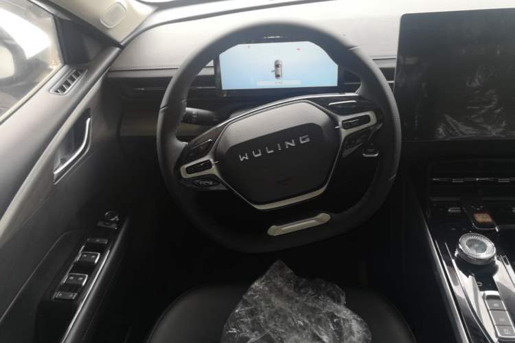 Used Wuling Xingguang 2024 Co-Creation Edition 150 Advanced Model Steering Wheel