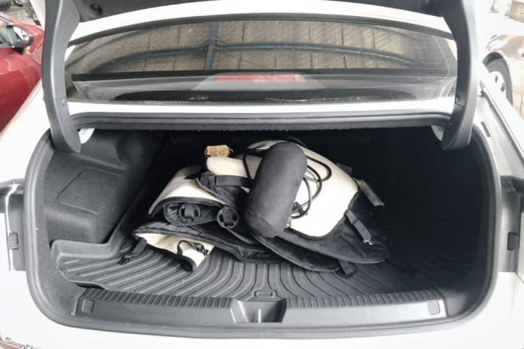 Used Wuling Xingguang 2024 Co-Creation Edition 150 Flagship Model Trunk