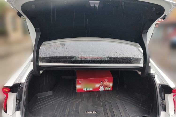 Used Wuling Xingguang 2024 Co-Creation Edition 510 Advanced Model Trunk