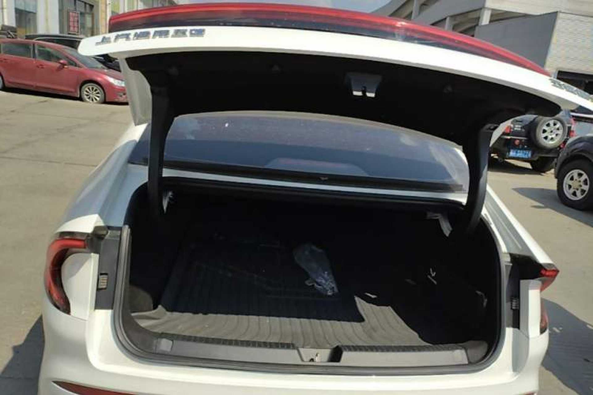 Used Wuling Xingguang 2024 Co-Creation Edition 70 Standard Model Trunk