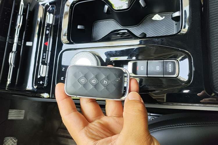 Used Wuling Xingguang 2024 Co-Creation Edition 410 Standard Model Vehicle Key