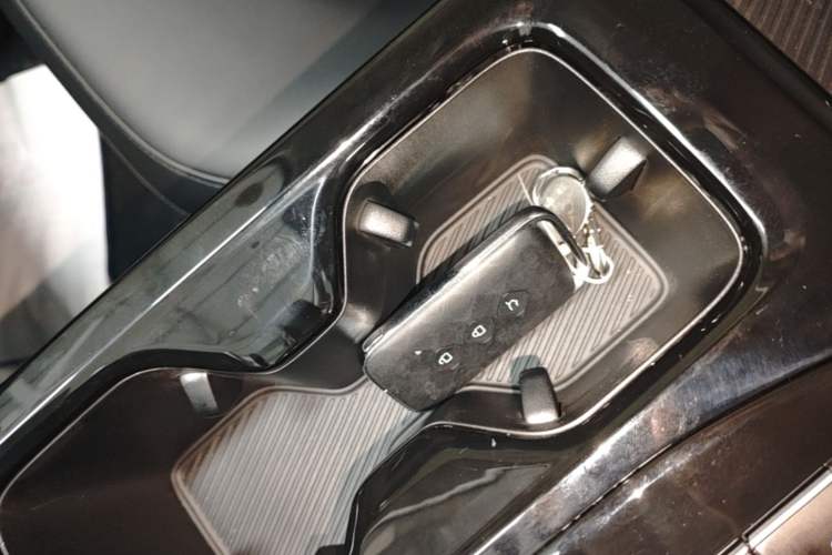 Used Wuling Xingguang 2024 Co-creation Edition 150 Standard Model Vehicle Key